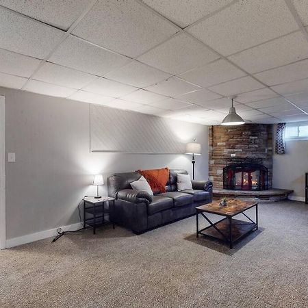 Large Remodeled Home With 5 Bedrooms 4 King Bed Centennial Exterior foto